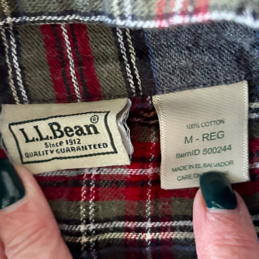 L.L. Bean Women’s Plaid Pajama Shirt - Medium - Picture 4 of 9